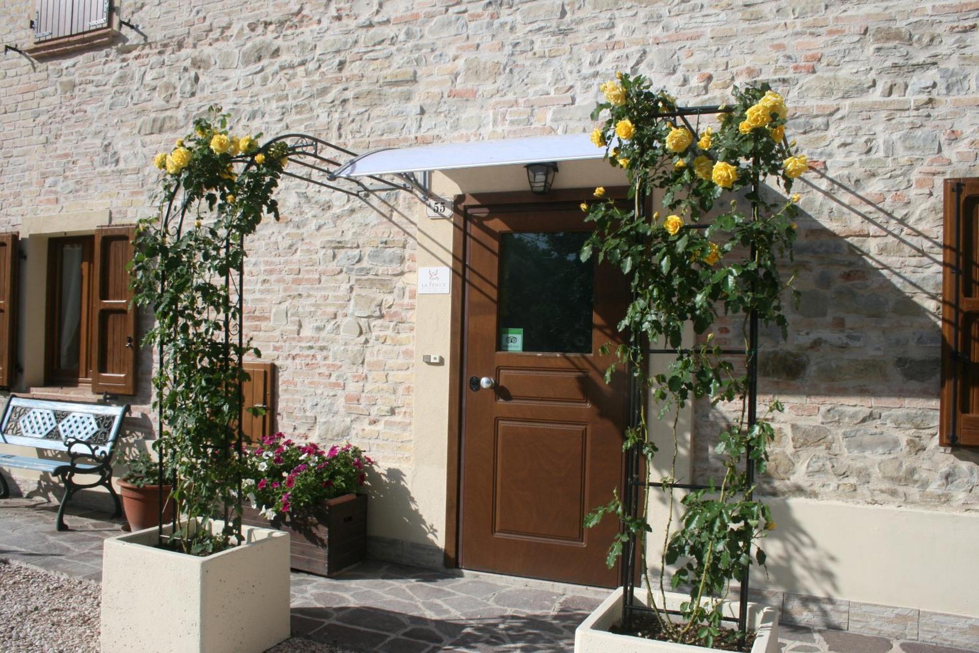 B&B La Fenice Montegridolfo Bagian luar foto