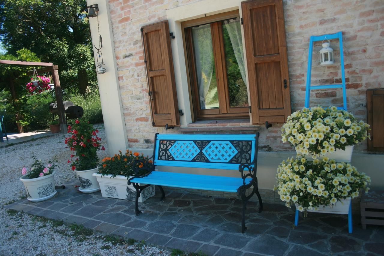 B&B La Fenice Montegridolfo Bagian luar foto
